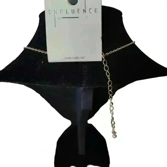 Semi Precious Howlite Pendant Necklaces NWT - Picture 2 of 2